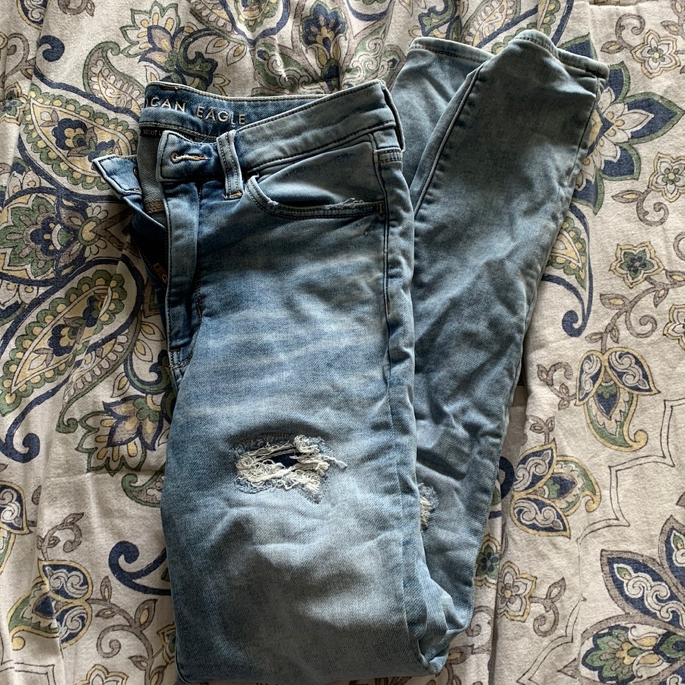 American eagle NEXT STRECH lightly worn skinny jeans